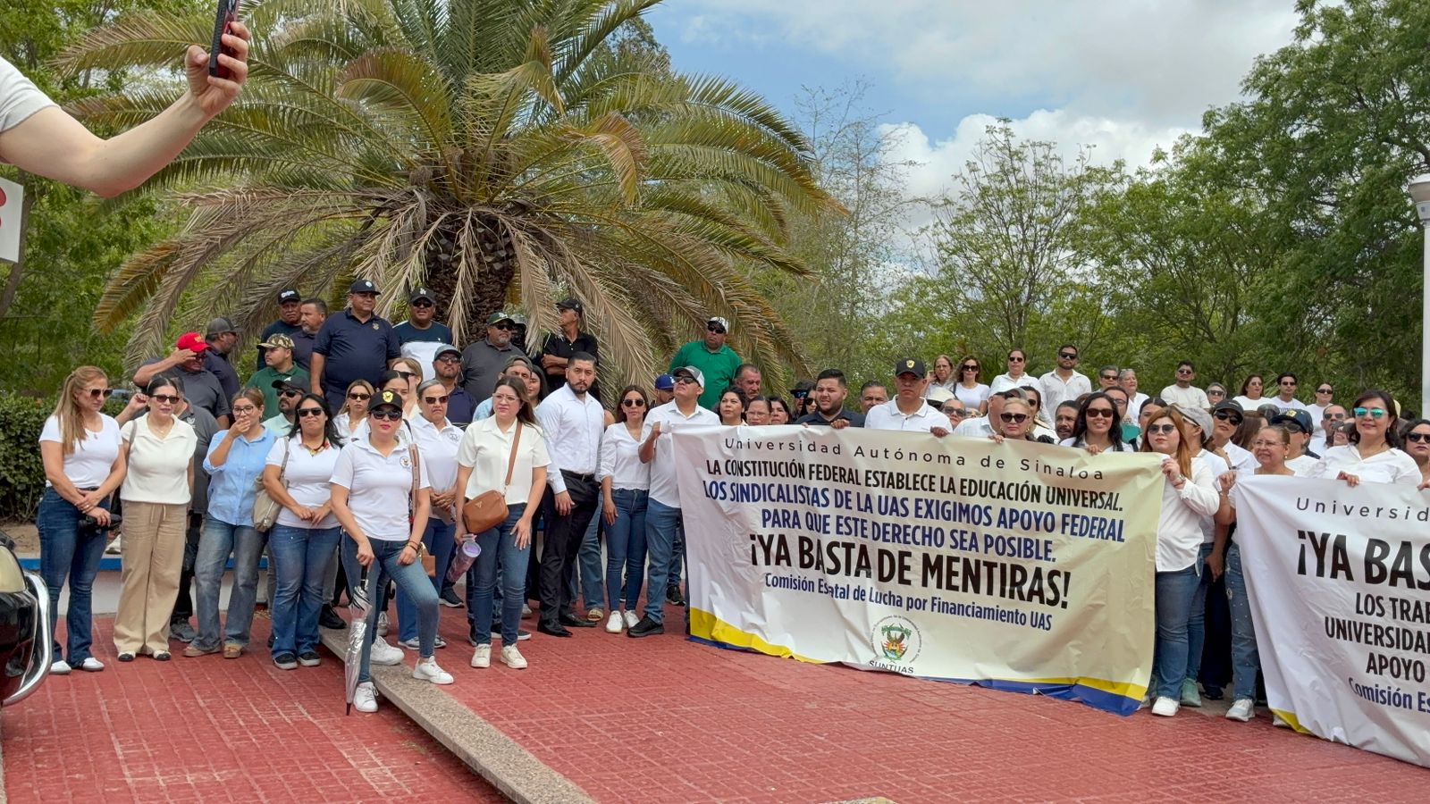 Reclaman falta de recursos a la UAS; sindicalizados advierten paro indefinido si no llega apoyo federal