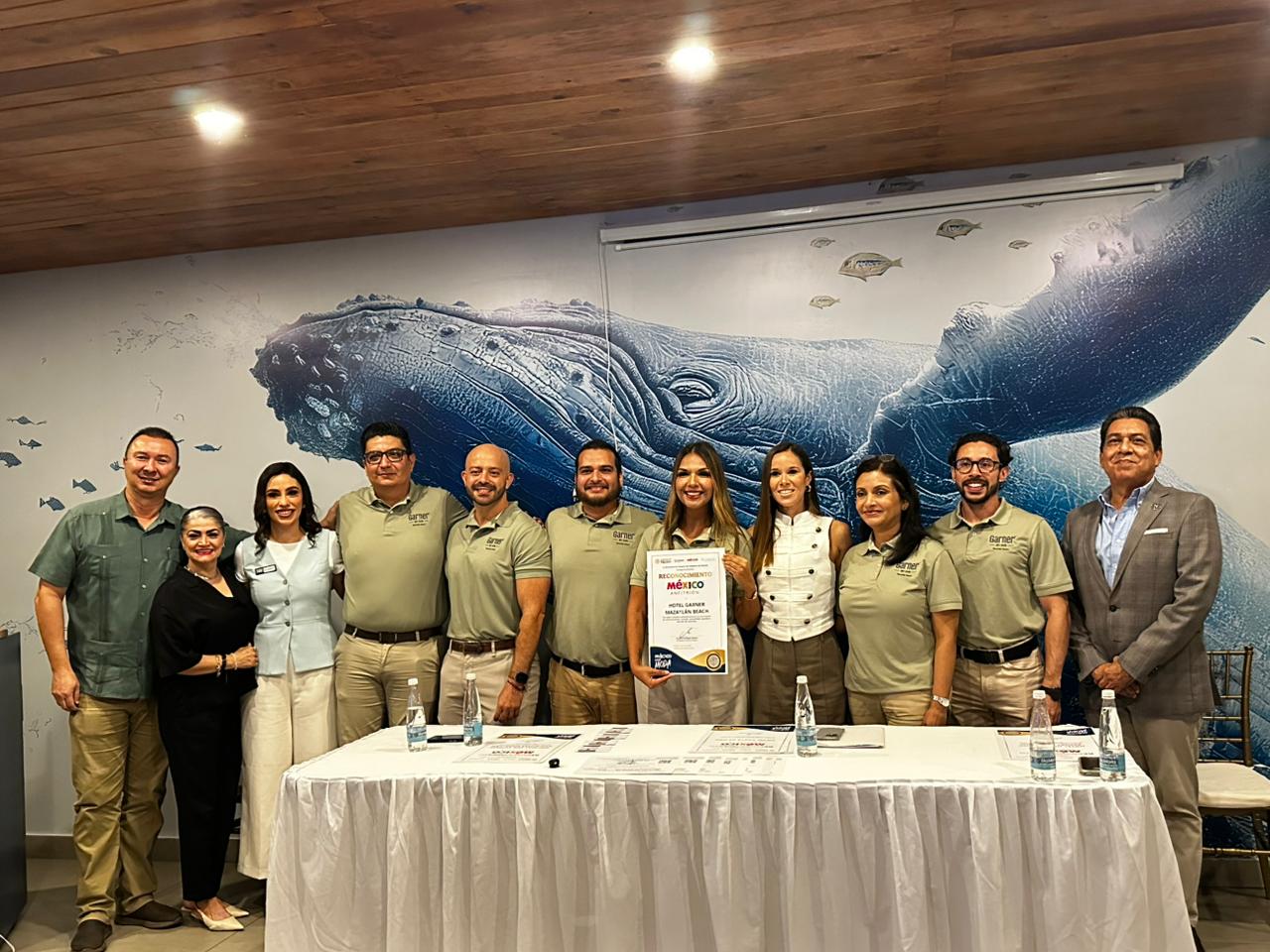Entregan reconocimientos México Anfitrión 2026 en Mazatlán