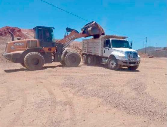 Rehabilitación de calles y caminos en Mazatlán