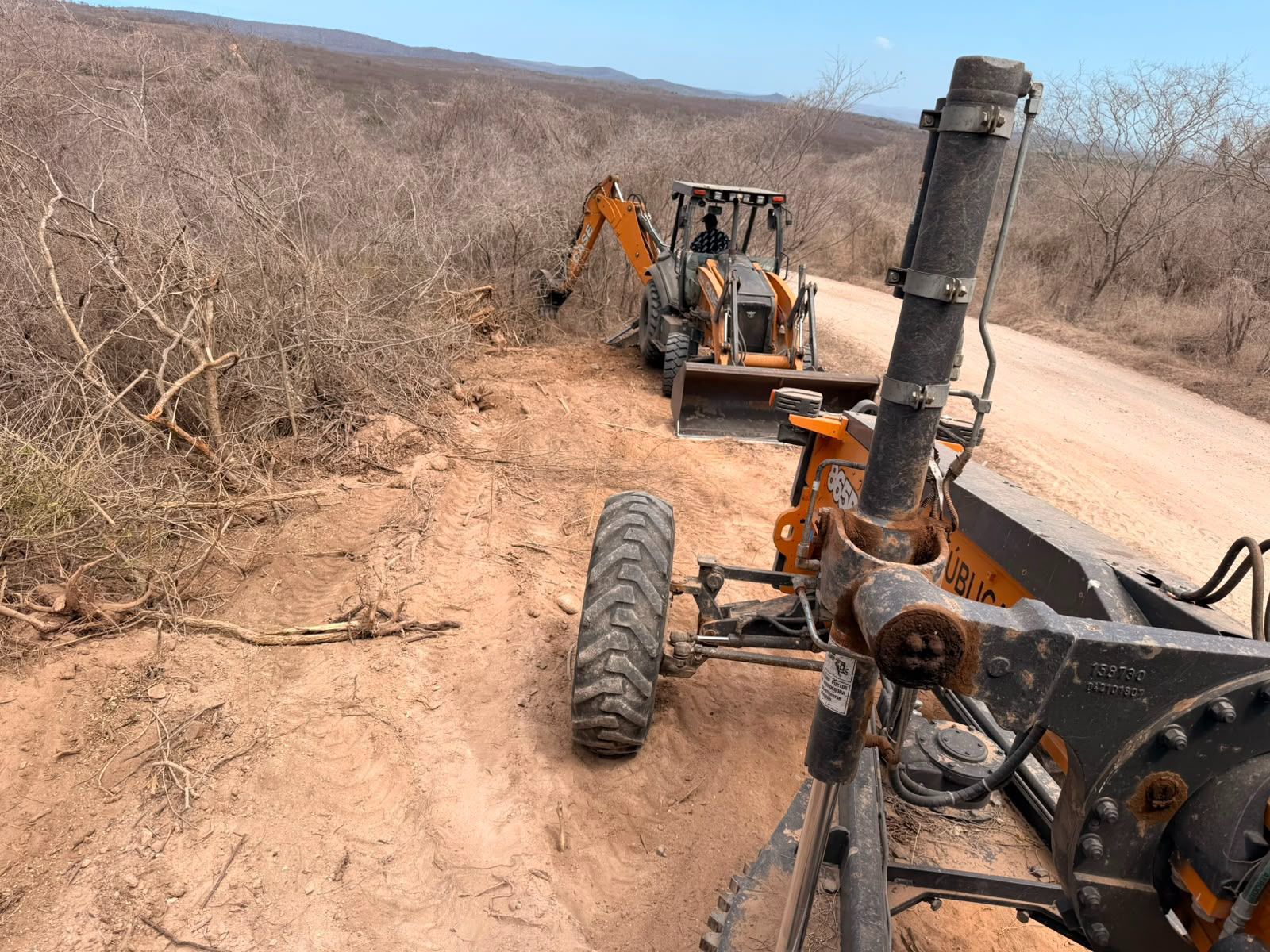 Rehabilitación de calles y caminos en Mazatlán
