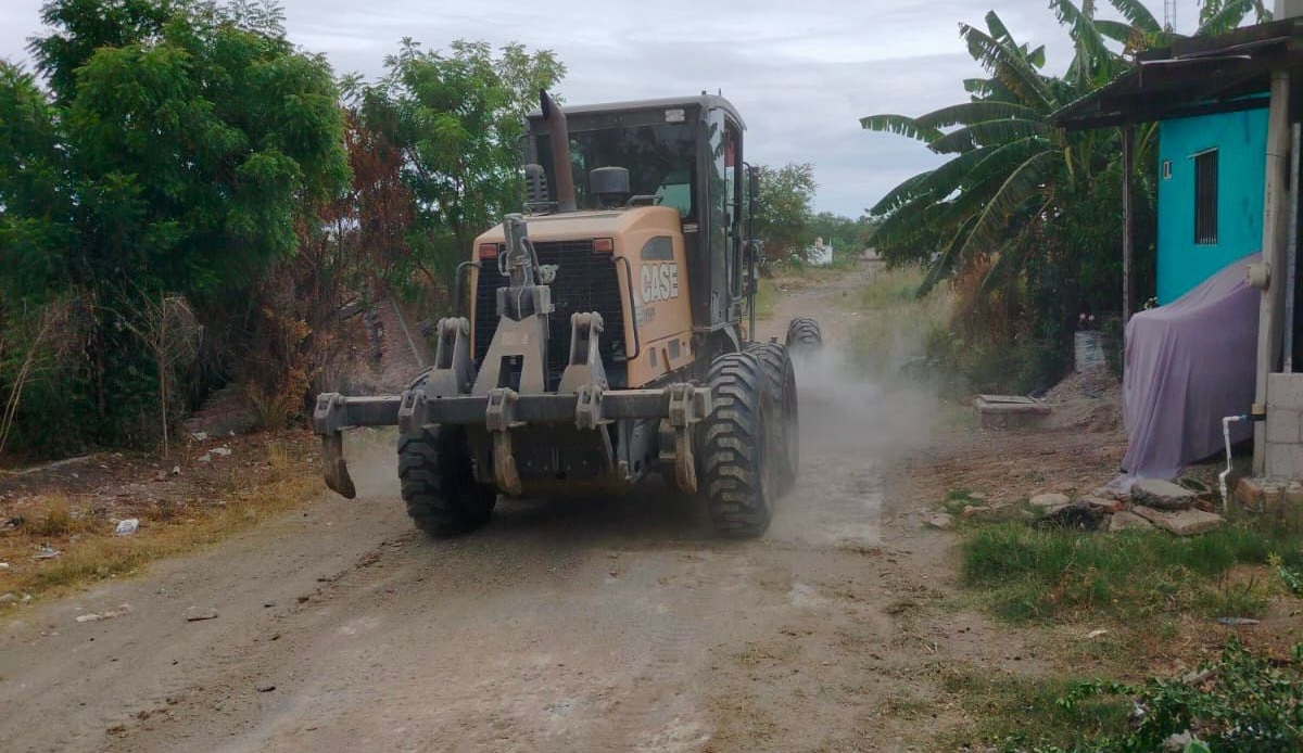 Rehabilitación de caminos en zona rural de Mazatlán