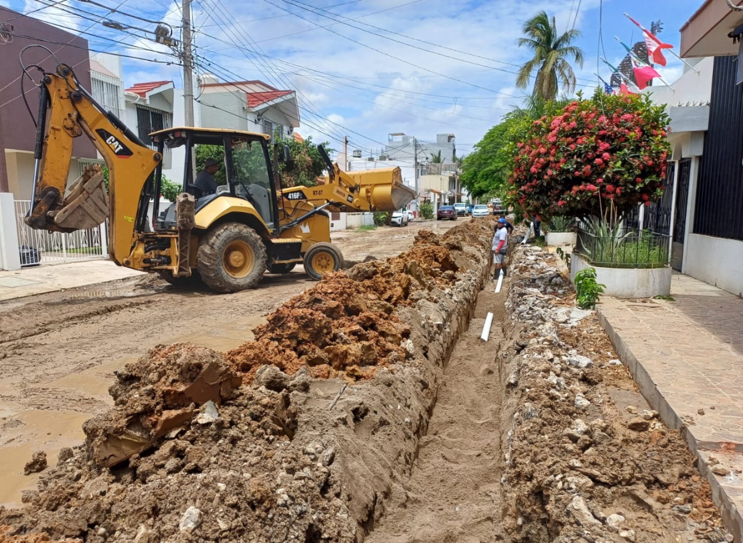 Renuevan la red de agua en la calle Estadio de Mazatlán