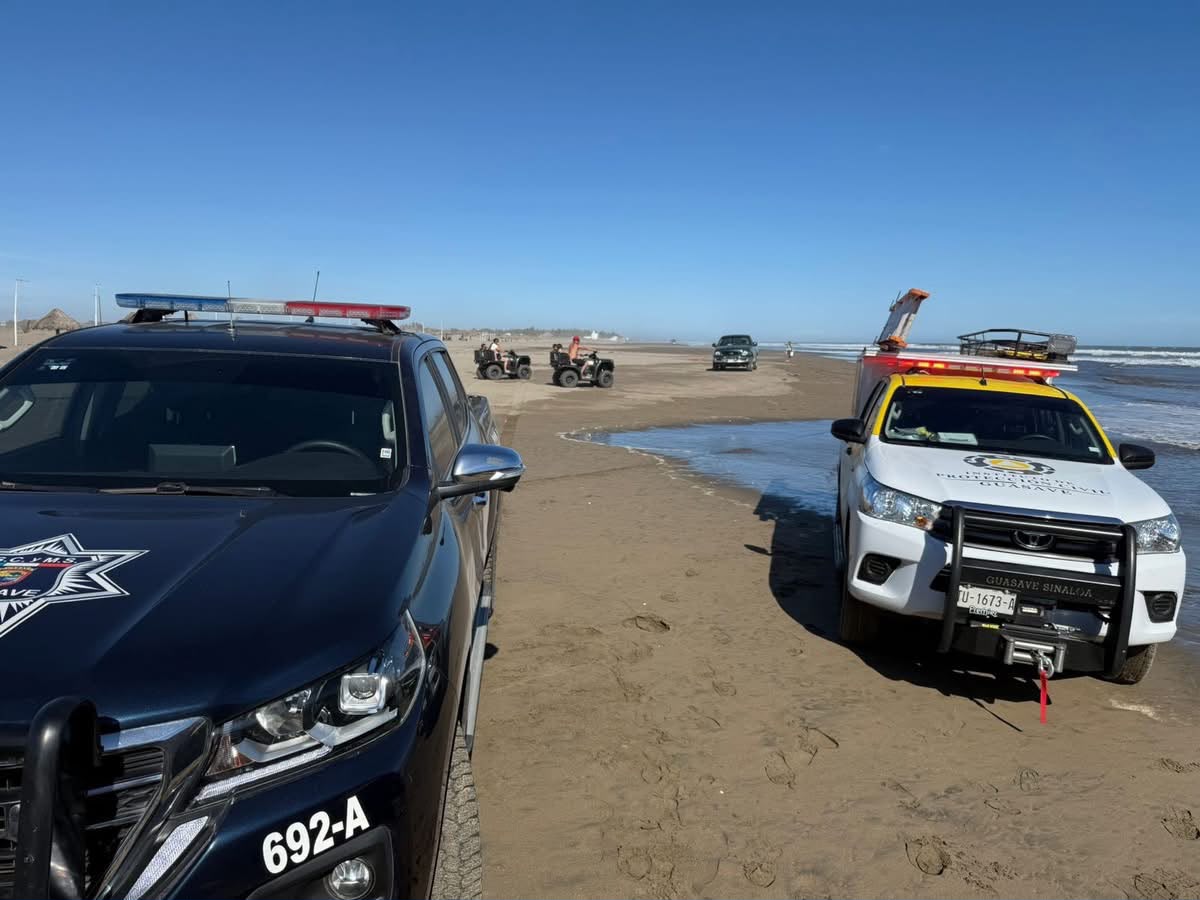 Rescate de una persona en playa La Ensenadita