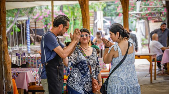 “Este es un lugar de muy bonitos recuerdos para mi”; desde Monterrey visitan La Chuparrosa Enamorada, tras su reapertura en Culiacán