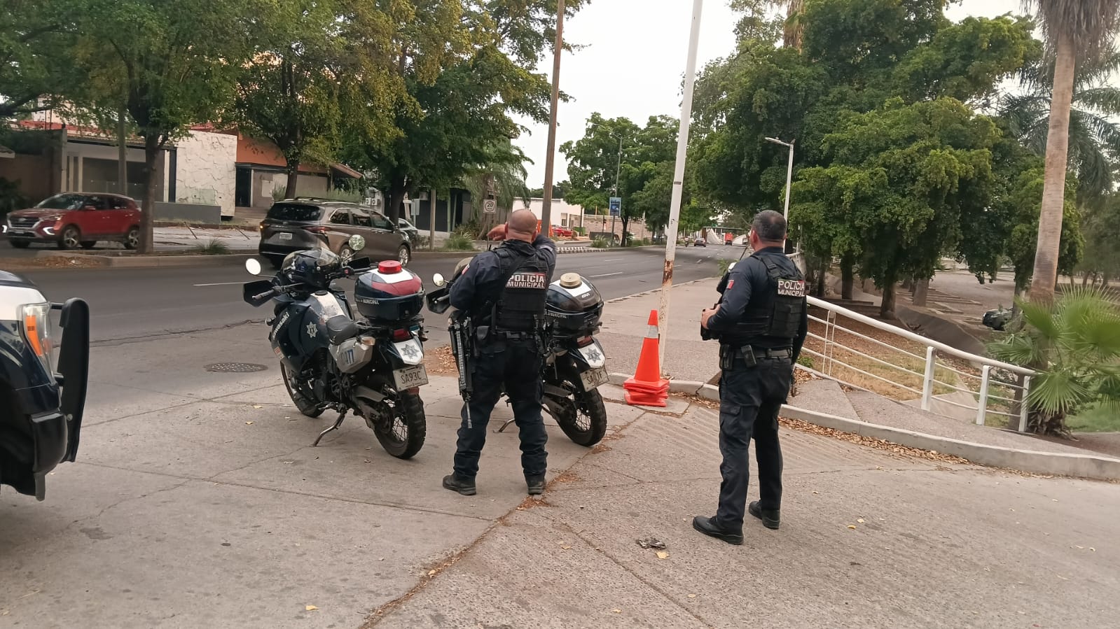 Restringen acceso vehicular a La Canasta, en Culiacán