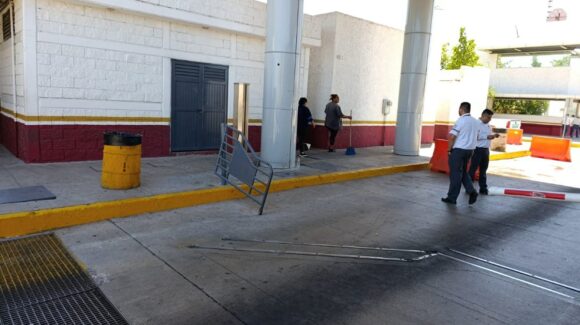 Retoman cobro en la caseta de Cuatro Caminos, en Guasave, Sinaloa, tras cinco días de protesta campesina