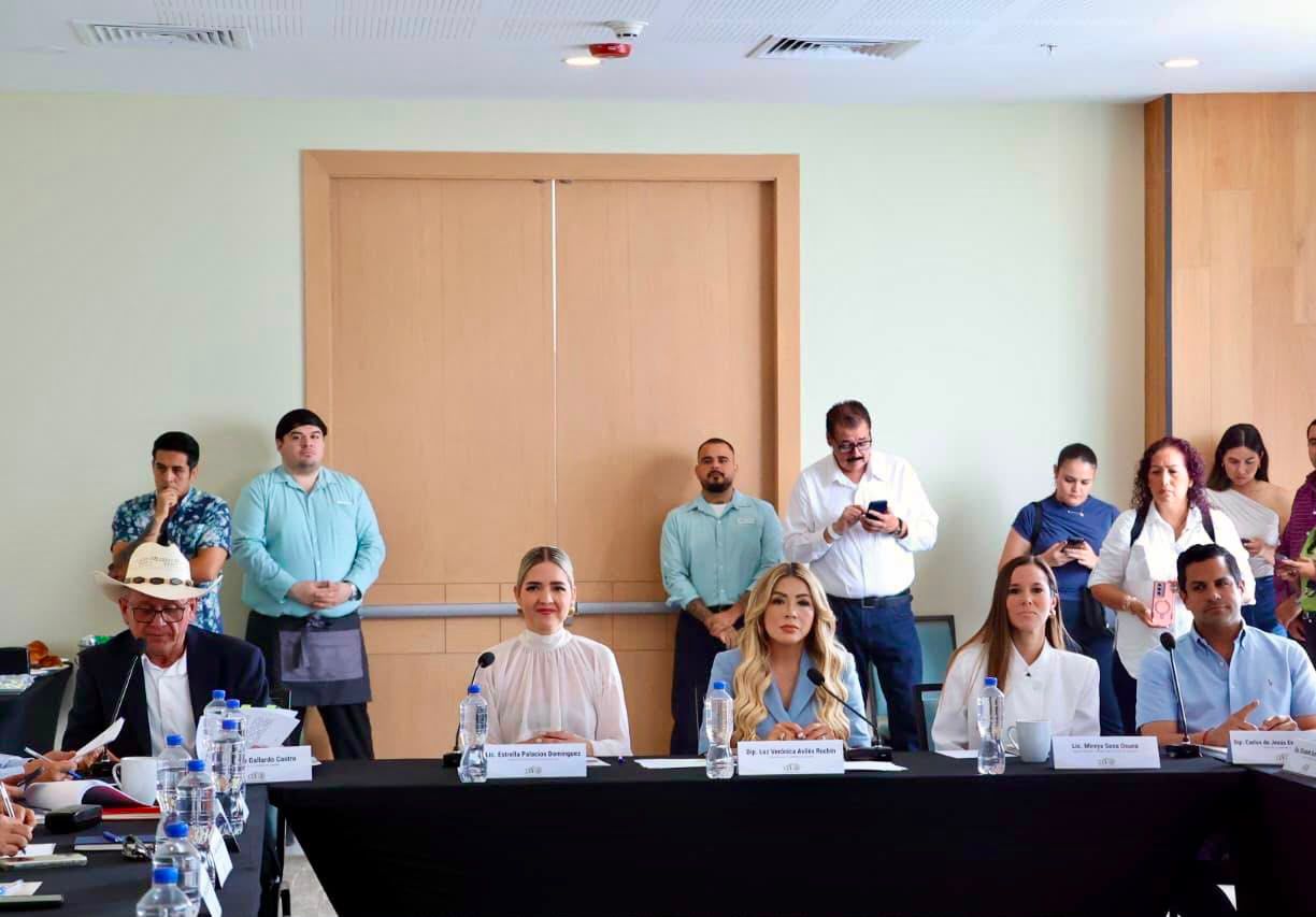 Reunión de la Comisión de Turismo del H. Congreso del Estado de Sinaloa en Mazatlán