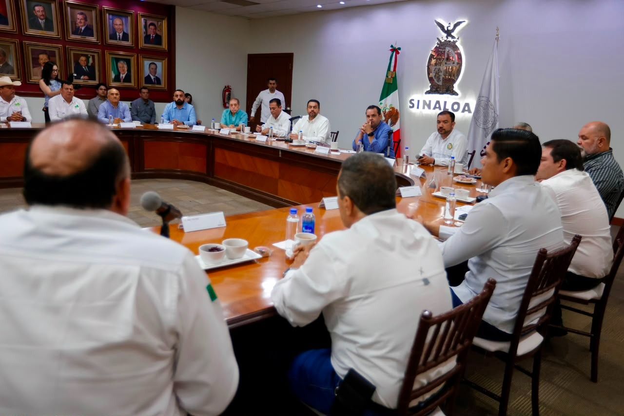 Yeraldine Bonilla se reúne con productores y empacadores de mango en Sinaloa