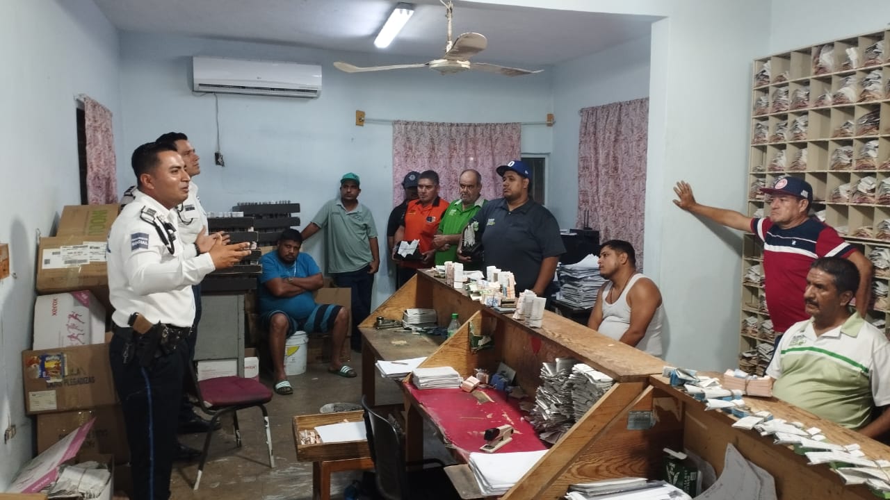 Reunión entre la Secretaría de Seguridad Pública Municipal y la Alianza de Camiones de Mazatlán