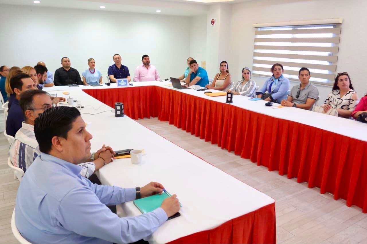 Reunión sobre estrategias de promoción turística en Mazatlán