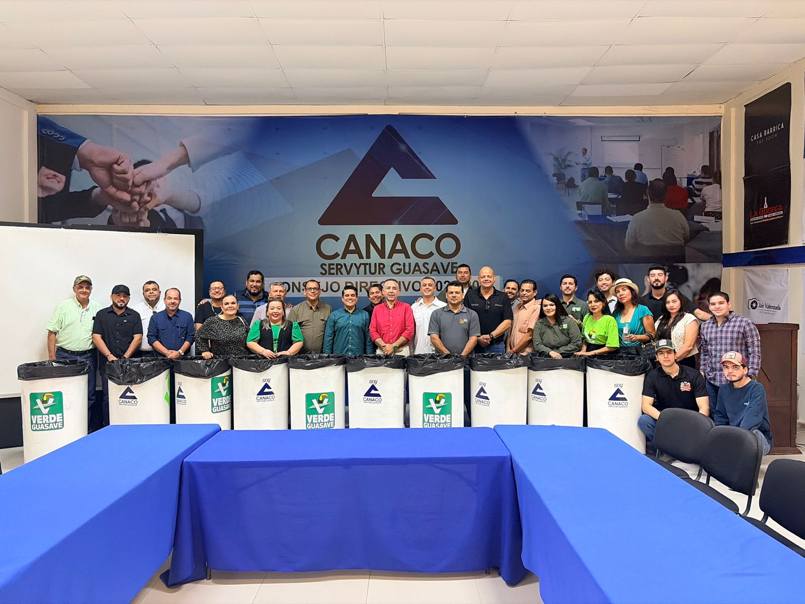 Ricardo Madrid Pérez sostuvo un encuentro con integrantes de Canaco Servytur Guasave