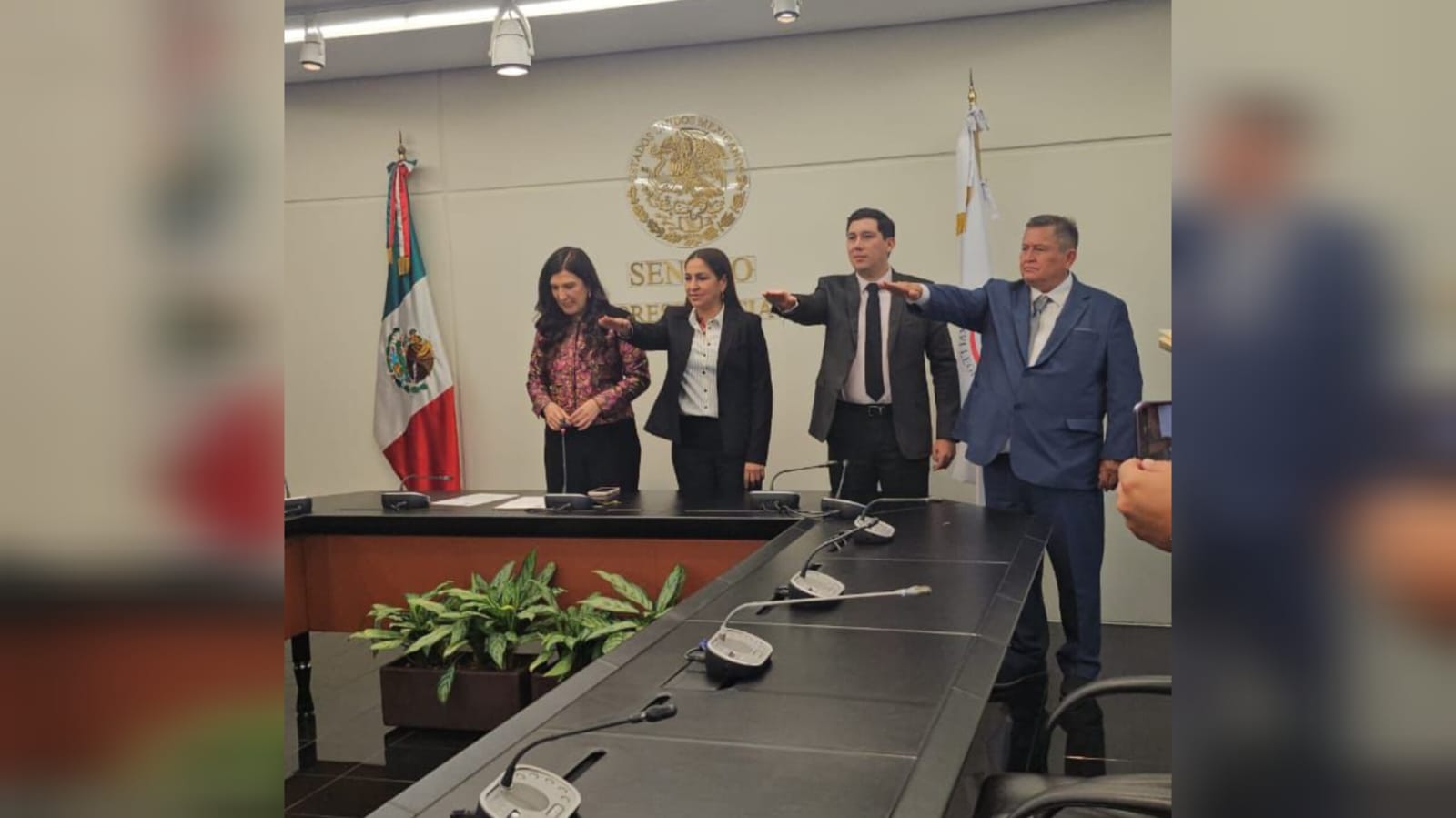 Rinden protesta Sara Jaime y Sebastián González como diputados federales suplentes de Graciela Domínguez y Jesús Ibarra