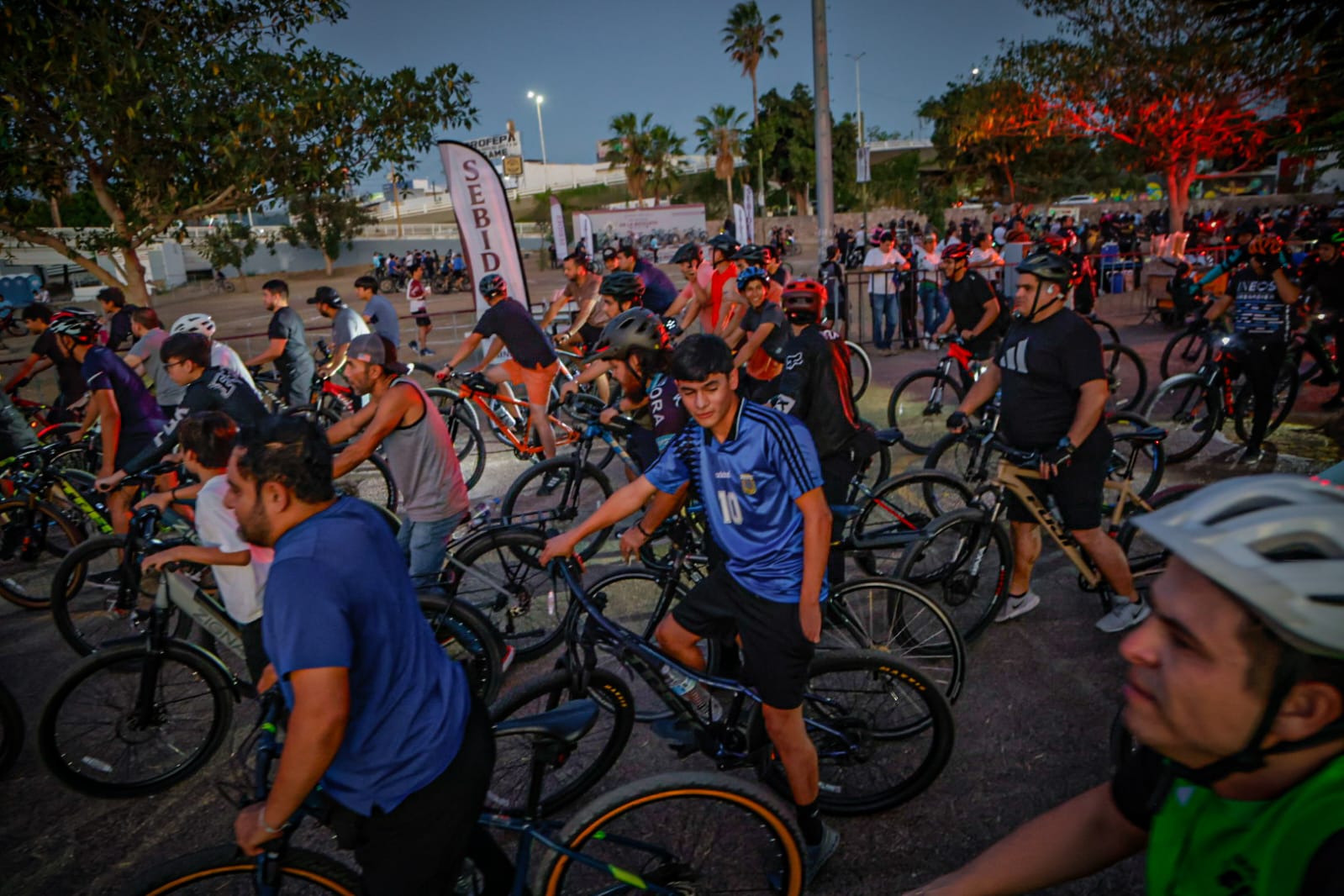 Rodada en Culiacán por el Día Mundial de la Bicicleta