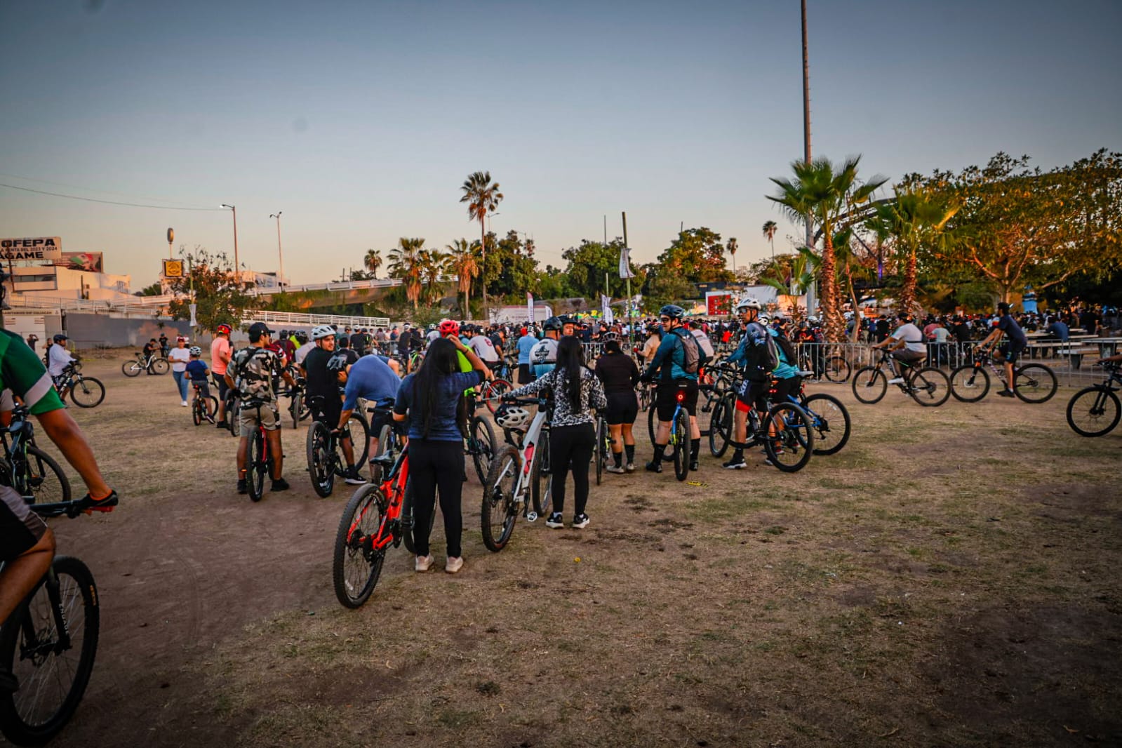 Rodada en Culiacán por el Día Mundial de la Bicicleta
