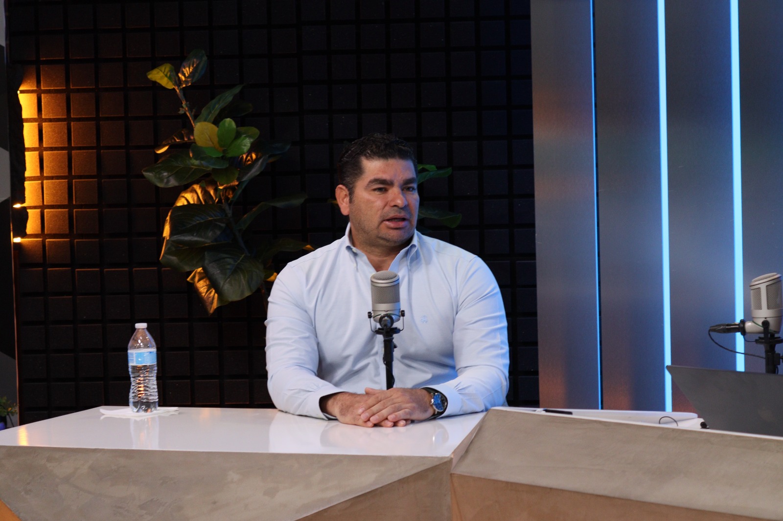 Rodolfo Valenzuela Sánchez con Luis Alberto Díaz en Los Noticieristas
