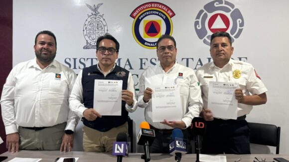 Protección Civil, bomberos y especialistas firman convenio para fortalecer la prevención en Sinaloa