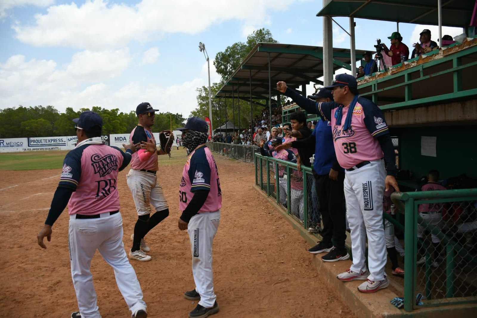 Se definen las semifinales de la Clemente Grijalva