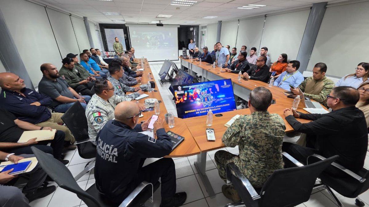se reunen titulares de seguridad con comerciantes de culiacan lugar