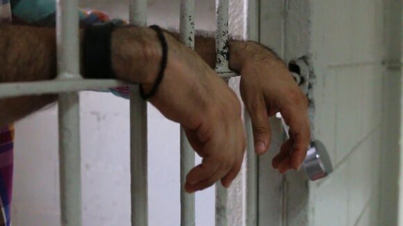 Condenan a 24 años de prisión a sujeto por intento de homicidio en Navolato
