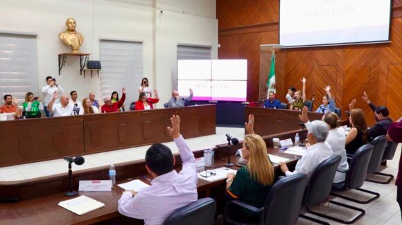 ¡A caminar! Cabildo de Mazatlán, Sinaloa le dice adiós a sus cajones de estacionamiento y aprueban cancelar contrato de renta