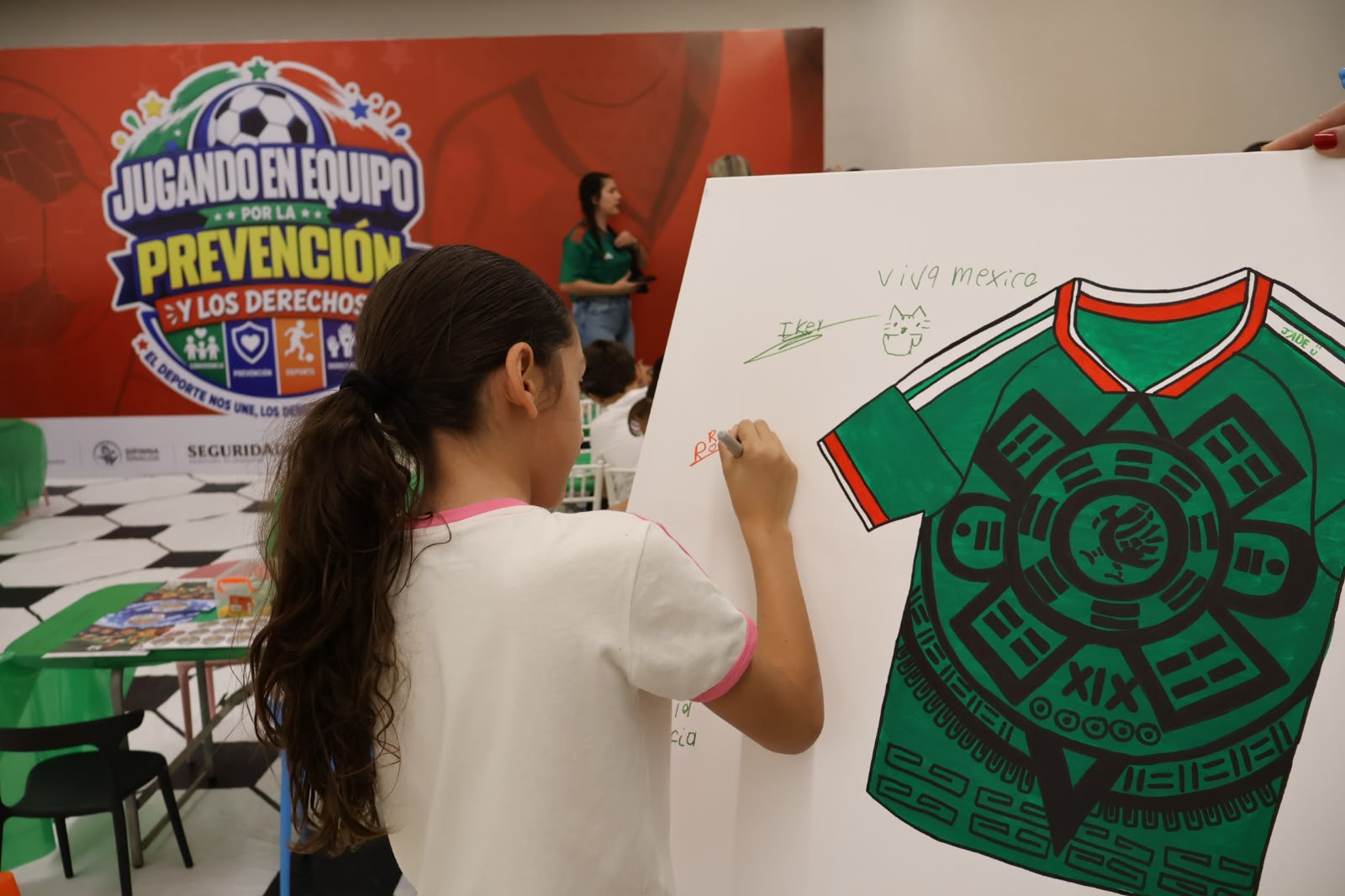 Sipinna Sinaloa realiza jornada recreativa por el Mundial de Futbol en Culiacán