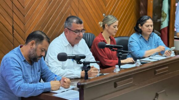 Tesorero de Mazatlán propone liquidar en dos pagos adeudo de 18.3 mdp al Hospital Municipal