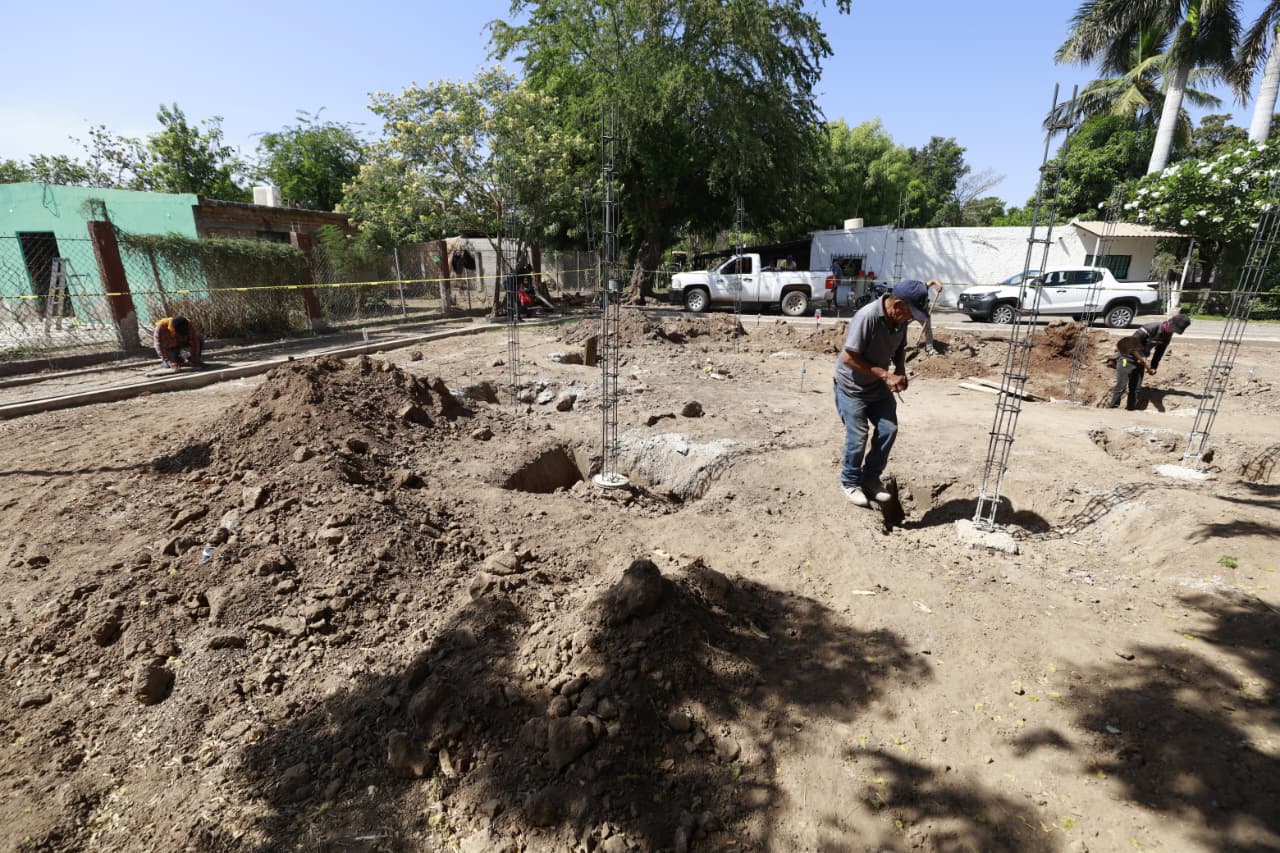 trabajos de rehabilitación del parque de Ranchito de Castro