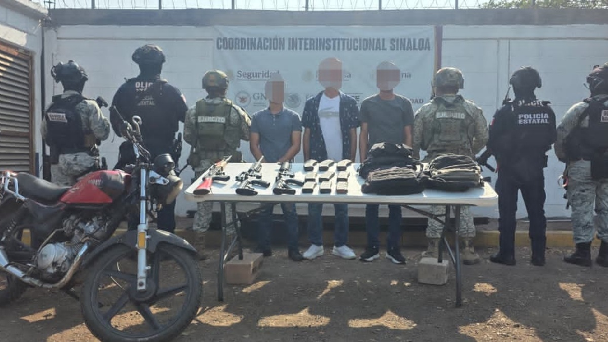 Tres detenidos con arsenal en Hacienda Molino de Flores, en Culiacán