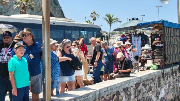 Llega este miércoles a Mazatlán, Sinaloa el “Carnival Panorama” con más de 4 mil cruceristas