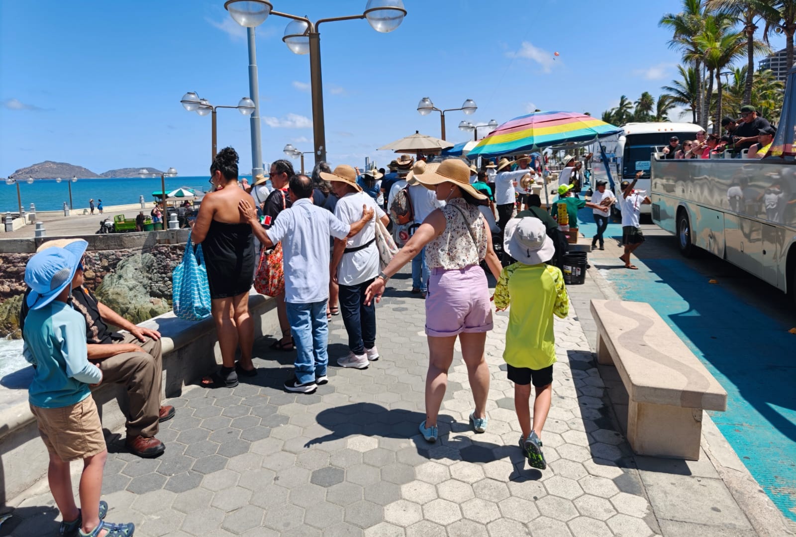 Turistas de crucero en Mazatlán