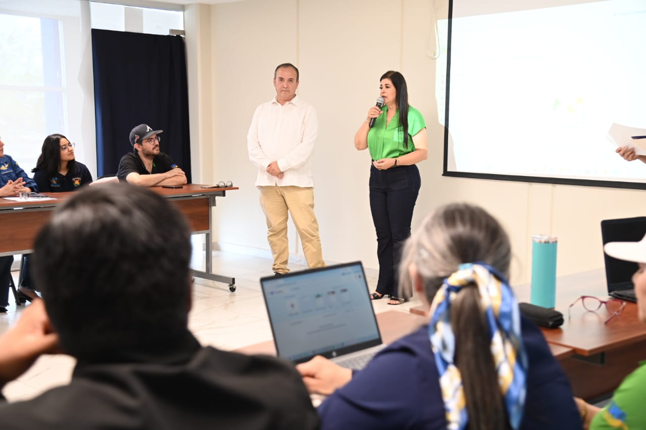 Unidad de Bienestar Universtario de la UAS brinda taller sobre Google Forms