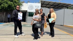 usuarios de energia electrica de sinaloa denuncian a la cfe ante la fgr