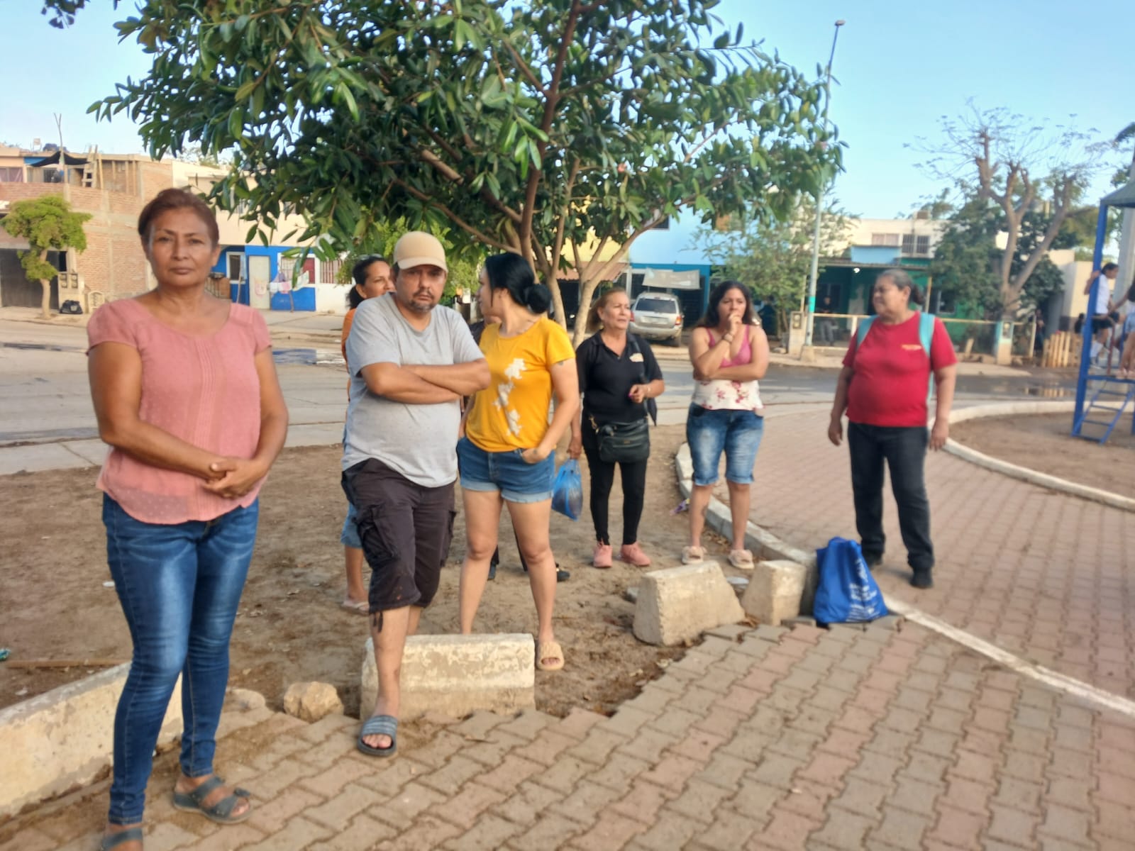 Vecinos de Alborada, en Mazatlán, denuncian apagones constantes