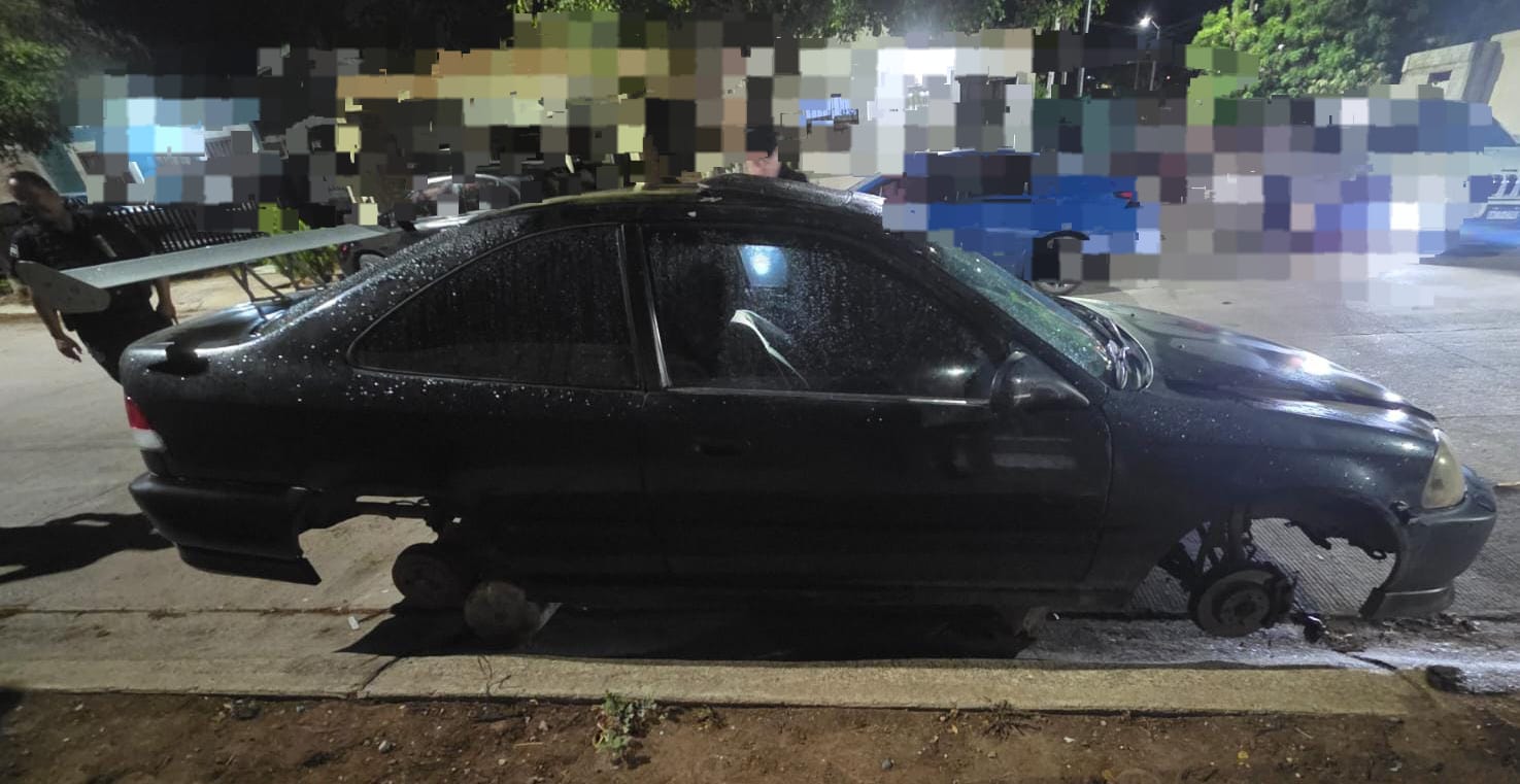Vehículo con reporte de robo en Mazatlán