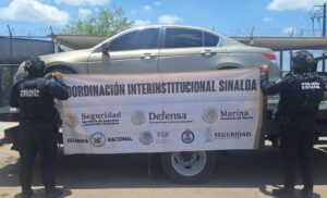 Vehículo robado asegurado en Navolato, Sin.