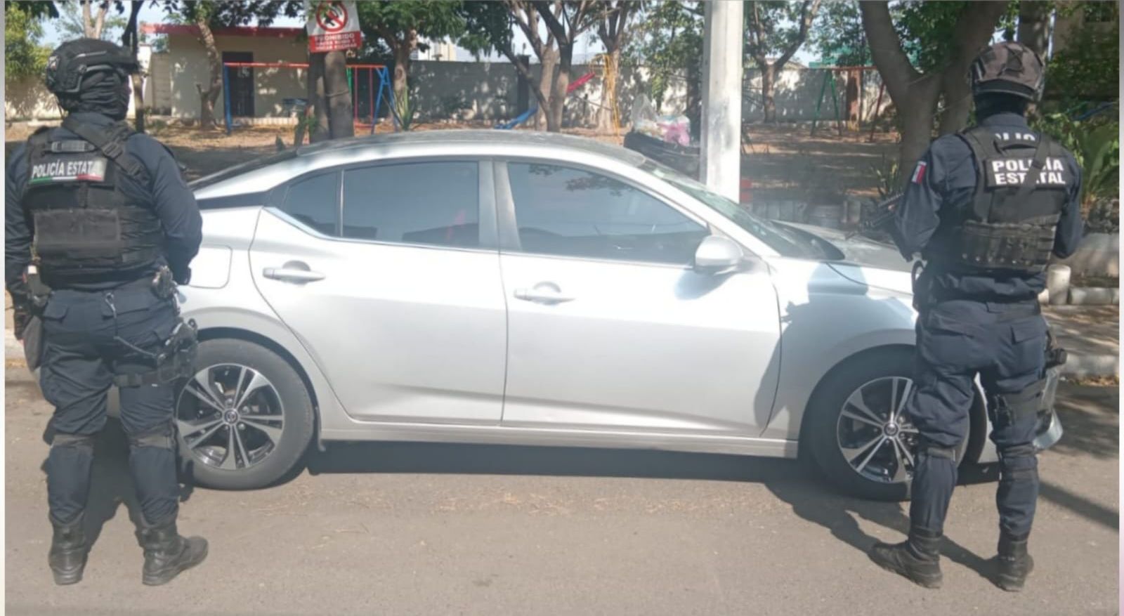 Vehículo robado asegurado en Culiacán, Sinaloa