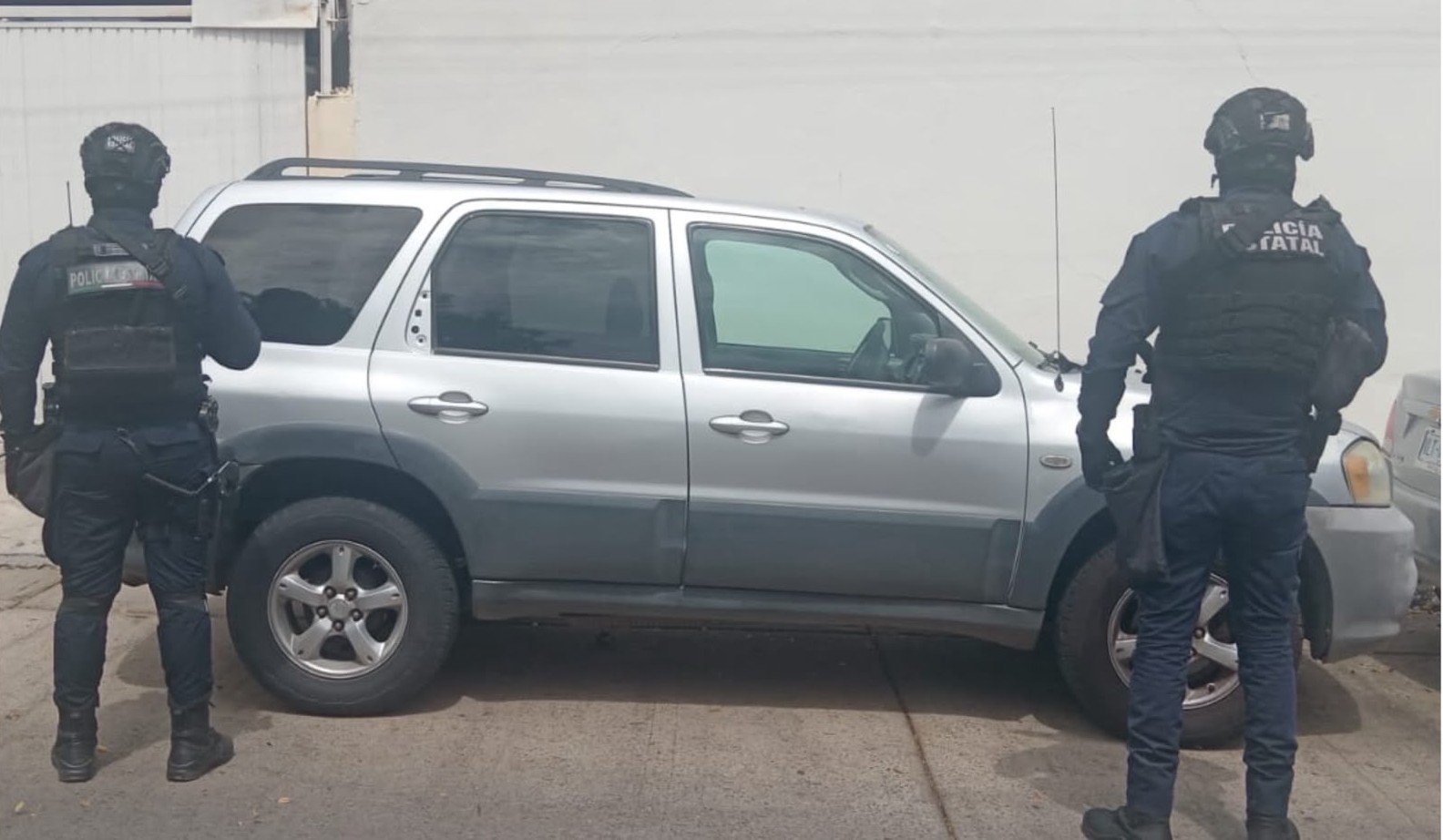 Vehículo robado asegurado en Sinaloa