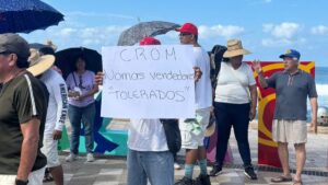 vendedores exigen freno a comerciantes sin permiso en mazatlan crom