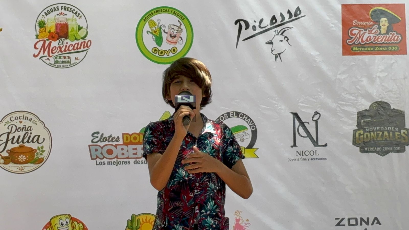 Vibra Radio y Los Noticieristas celebran con Vibraoke en Los Mochis su quinto aniversario
