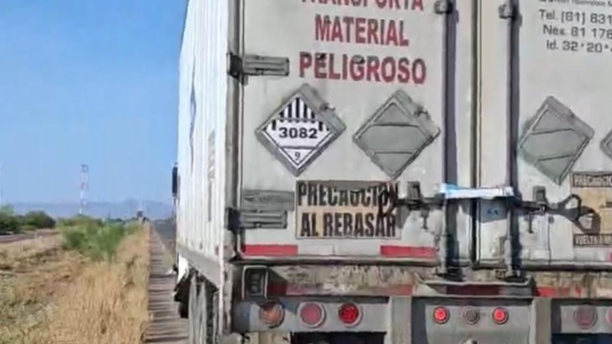 volcadura en el poblado cinco de ahome sinaloa trailer