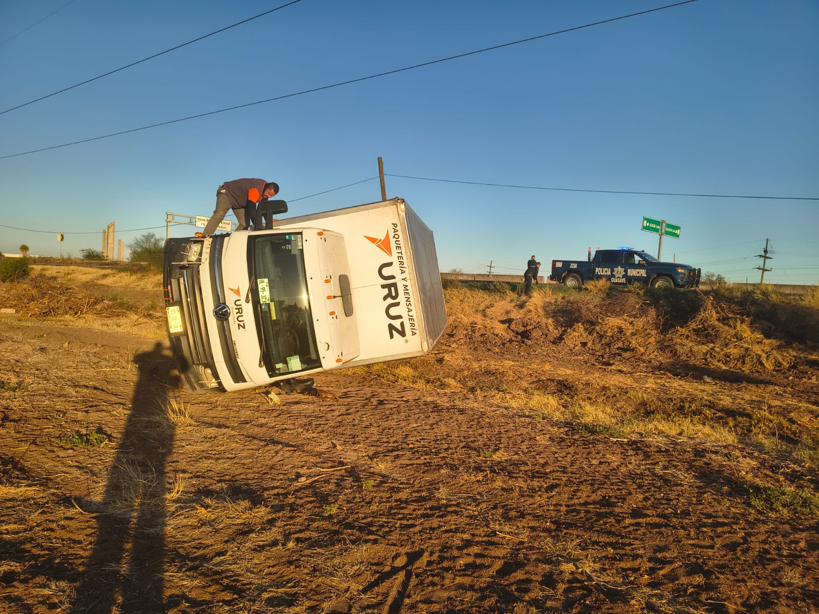 Volcadura en la México 15, Guasave