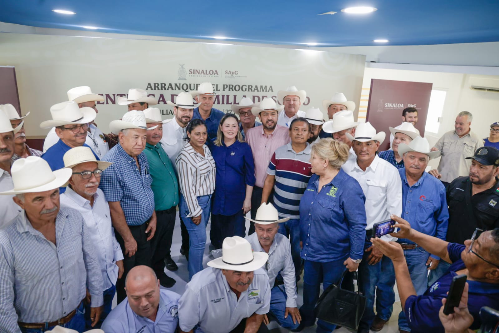 Arranca entrega de semilla de sorgo en Sinaloa