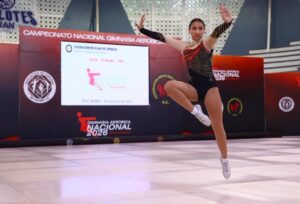 Gimnastas de la UAS