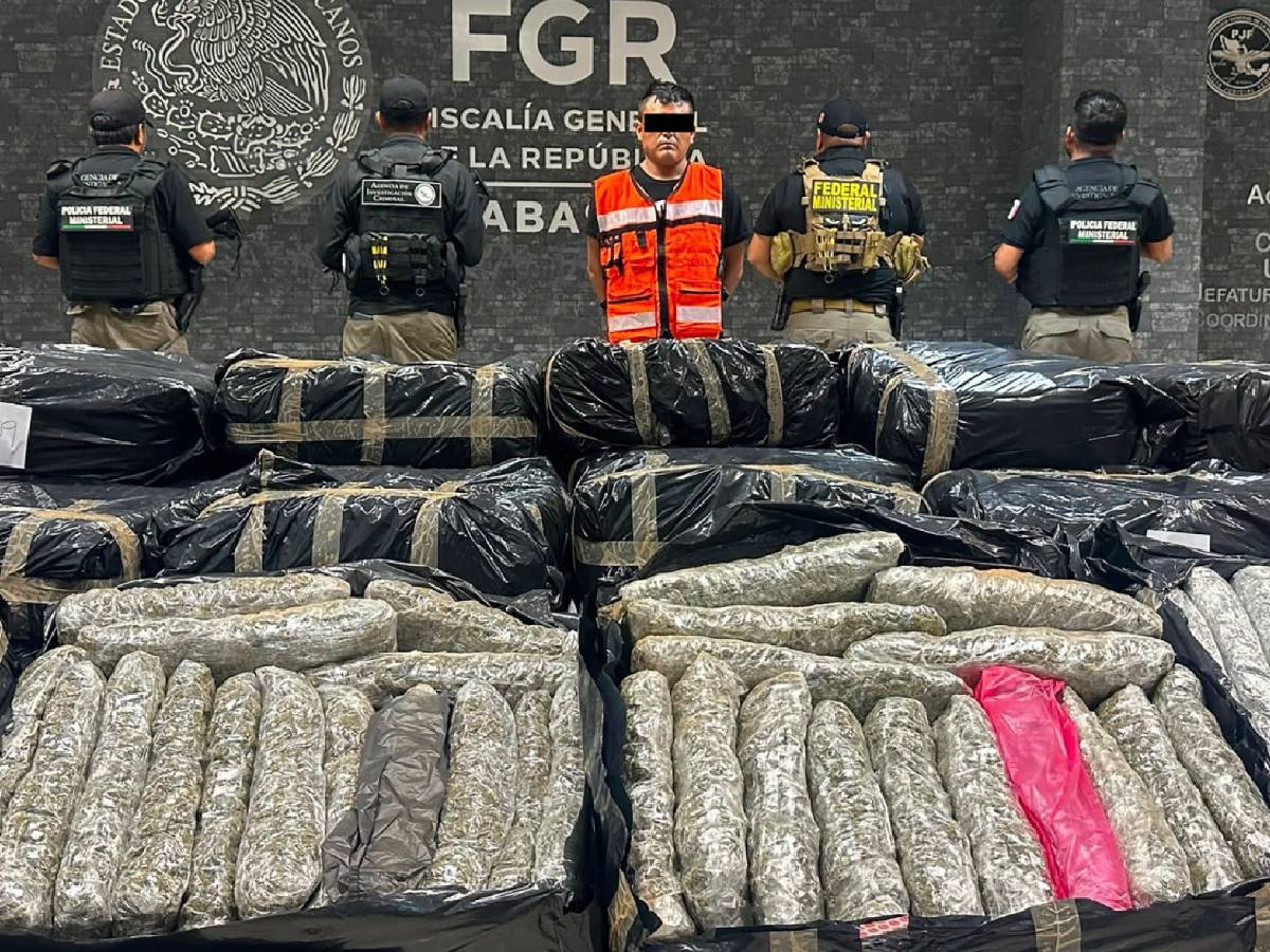 Detienen a una persona y aseguran más de una tonelada de mariguana en Tabasco