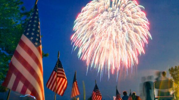 Más que fuegos artificiales: ¿Por qué el 4 de julio es una fecha histórica para Estados Unidos?