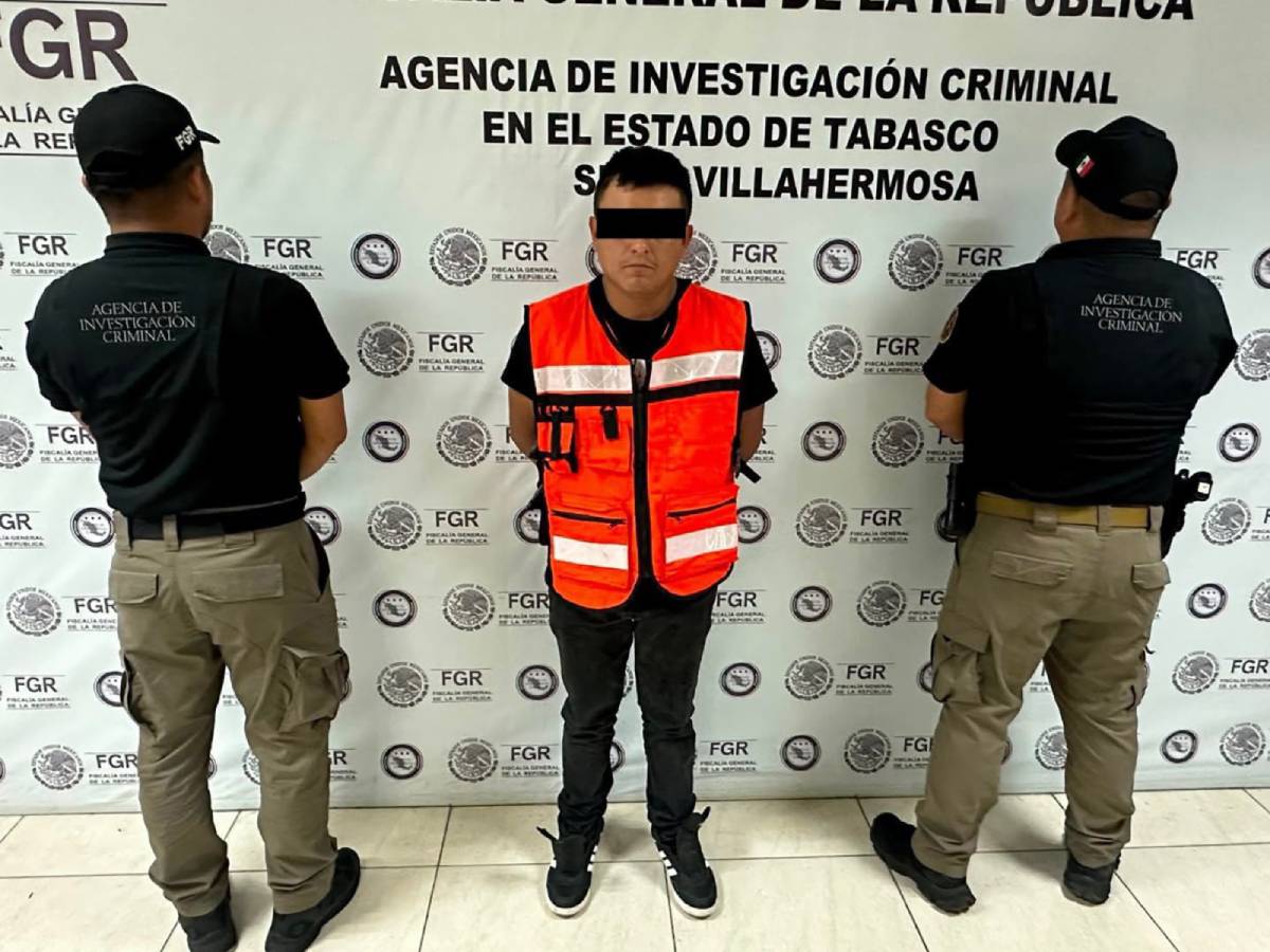 Detienen a una persona y aseguran más de una tonelada de mariguana en Tabasco