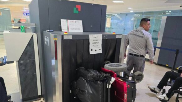 Aseguran más de 12 kilos de cocaína en silla de ruedas en el Aeropuerto de Cancún