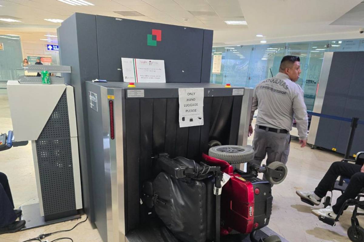 Aseguran más de 12 kilos de cocaína en silla de ruedas en el Aeropuerto de Cancún