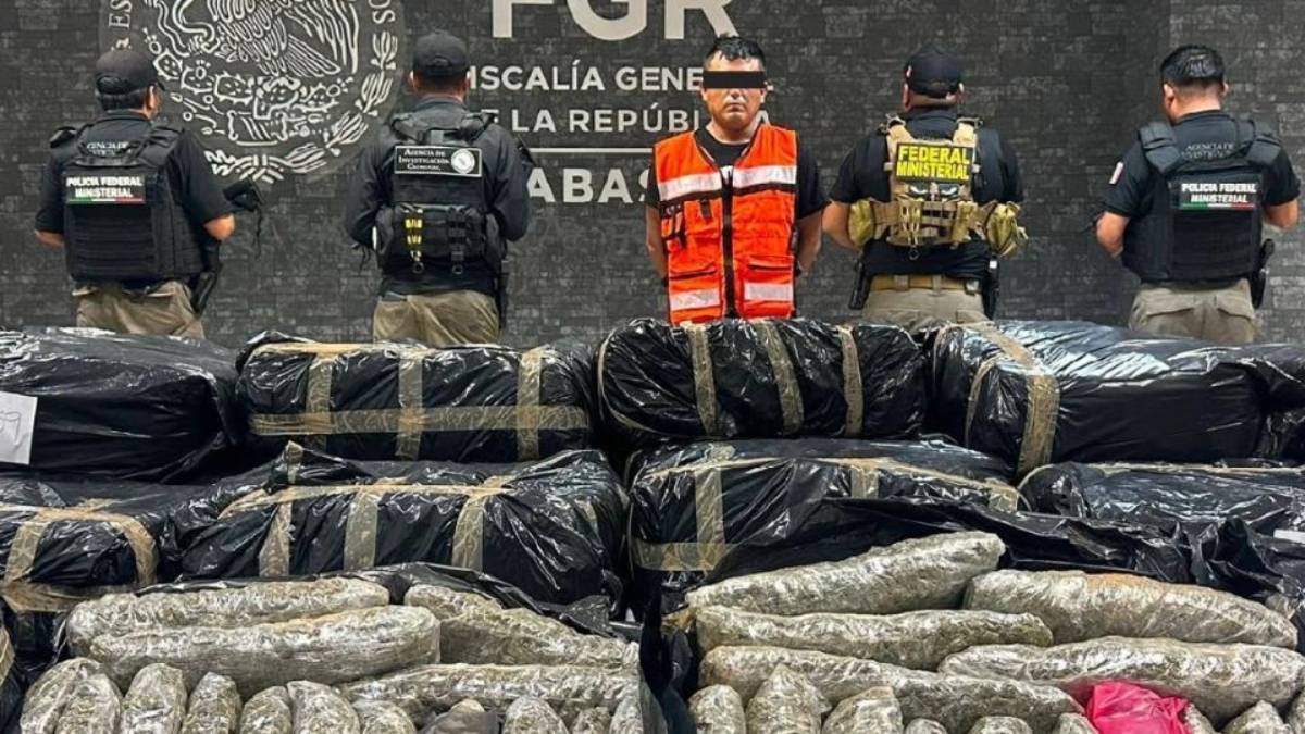 Aseguran más de una tonelada de mariguana en Tabasco; capturan a conductor