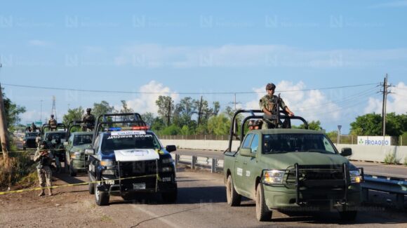 Asesinado y con narcomensaje localizan a un hombre a la orilla de la carretera Culiacán-Eldorado en Costa Rica, Sinaloa